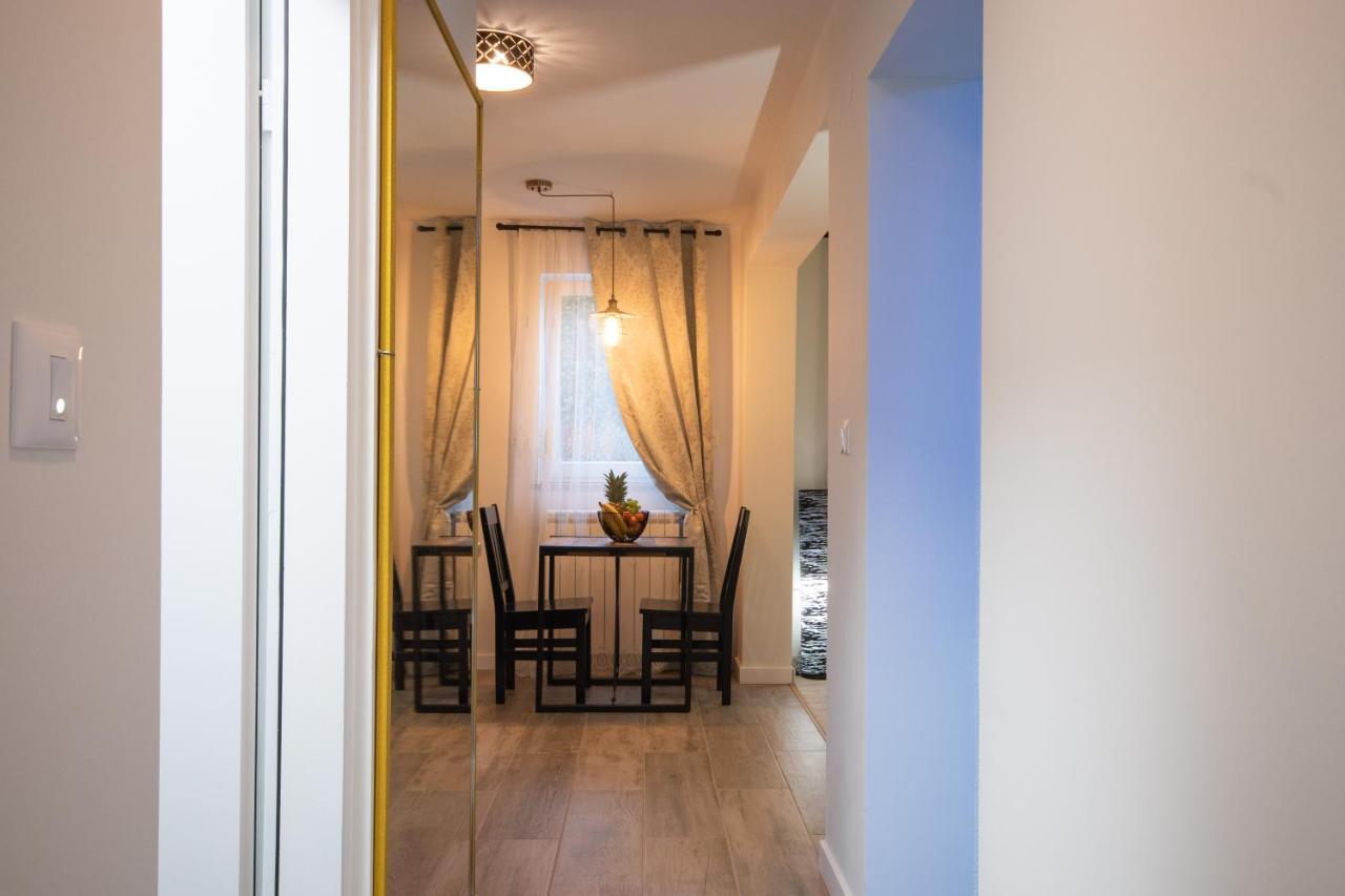 Wellness Studio D'Or - Exclusive New Apartment With Whirlpool, Sauna, Sunny Terrace, Private Parking Poreč Dış mekan fotoğraf
