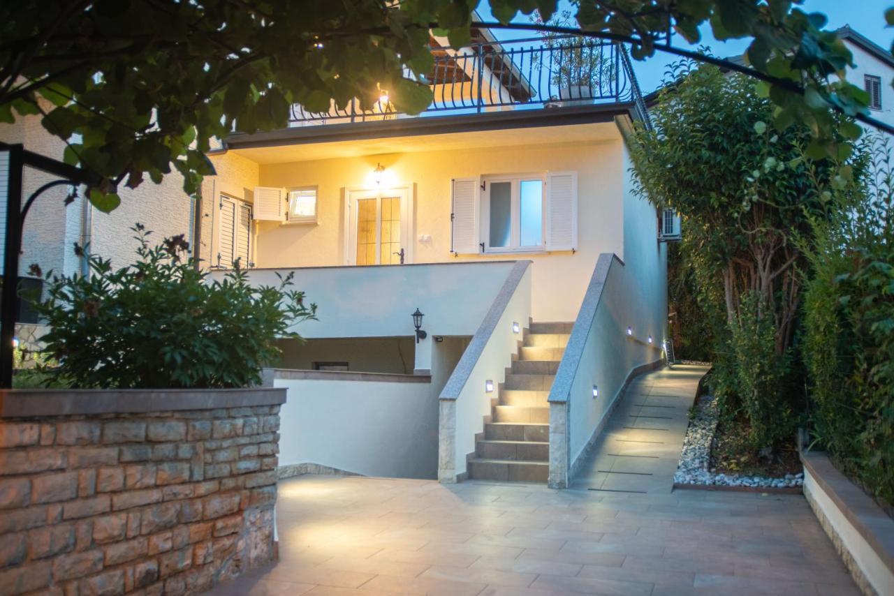 Wellness Studio D'Or - Exclusive New Apartment With Whirlpool, Sauna, Sunny Terrace, Private Parking Poreč Dış mekan fotoğraf