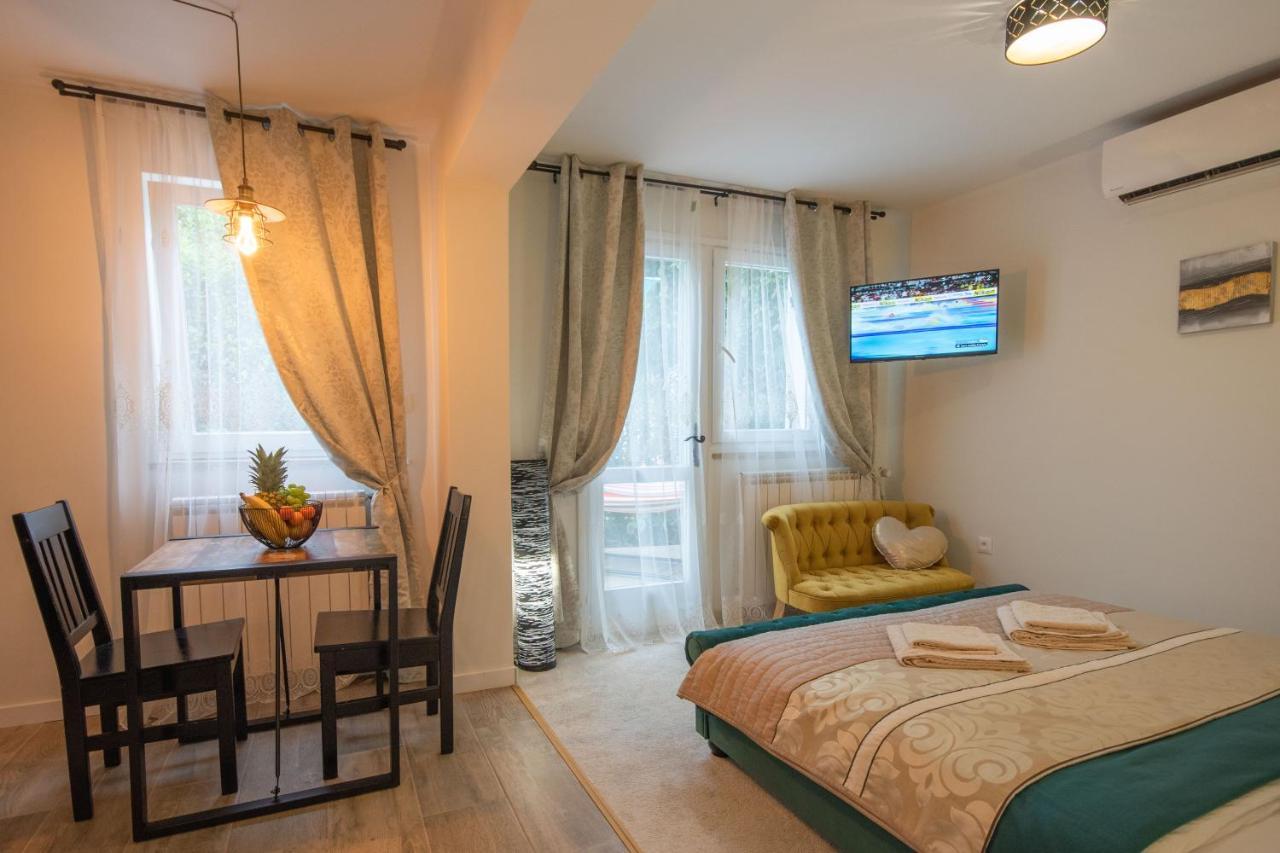 Wellness Studio D'Or - Exclusive New Apartment With Whirlpool, Sauna, Sunny Terrace, Private Parking Poreč Dış mekan fotoğraf