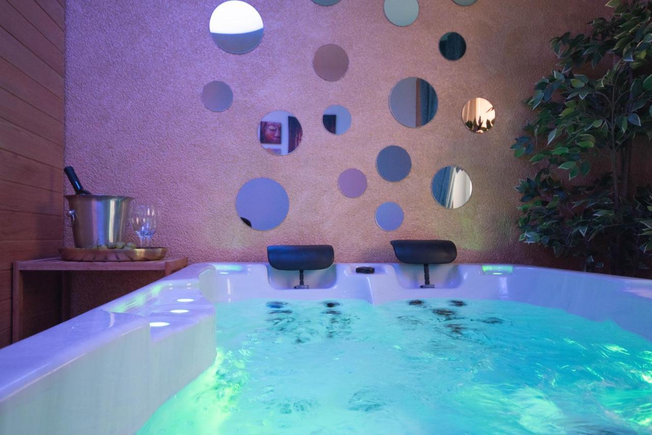 Wellness Studio D'Or - Exclusive New Apartment With Whirlpool, Sauna, Sunny Terrace, Private Parking Poreč Dış mekan fotoğraf