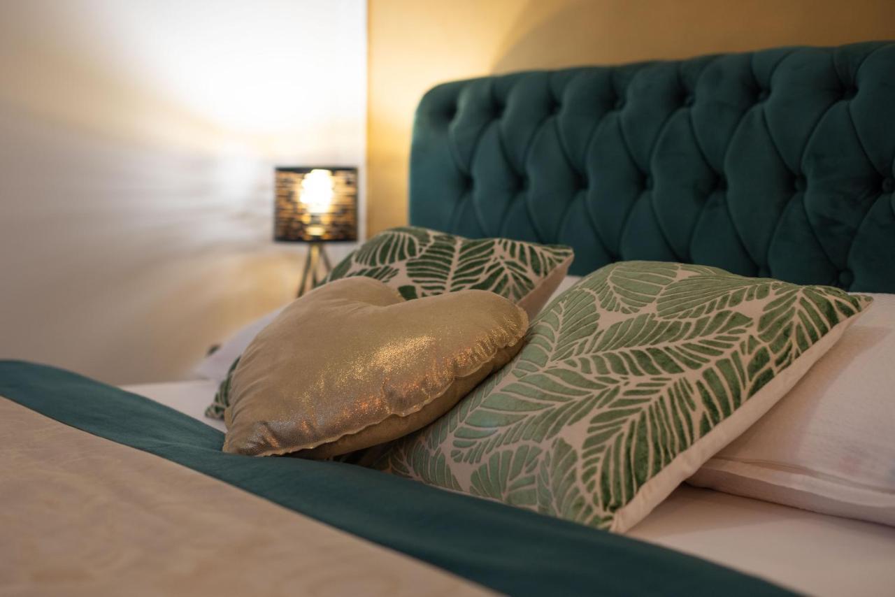 Wellness Studio D'Or - Exclusive New Apartment With Whirlpool, Sauna, Sunny Terrace, Private Parking Poreč Dış mekan fotoğraf